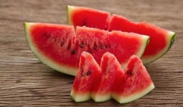 还有十五分钟下课 吃瓜,课堂吃瓜盛宴即将开启